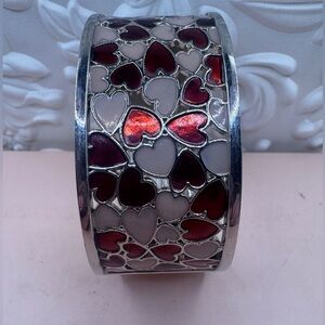 Silver bracelet adorn w/ enamel glimmer pink/red fashion hearts- clasp closure